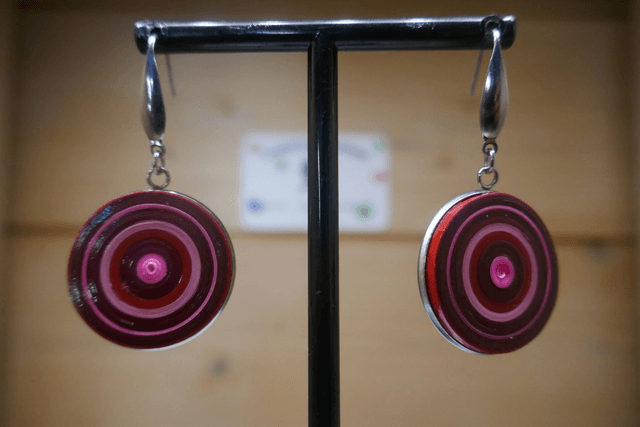 Boucles d'oreilles "pépite" rose prune en papier quilling et acier inoxydable