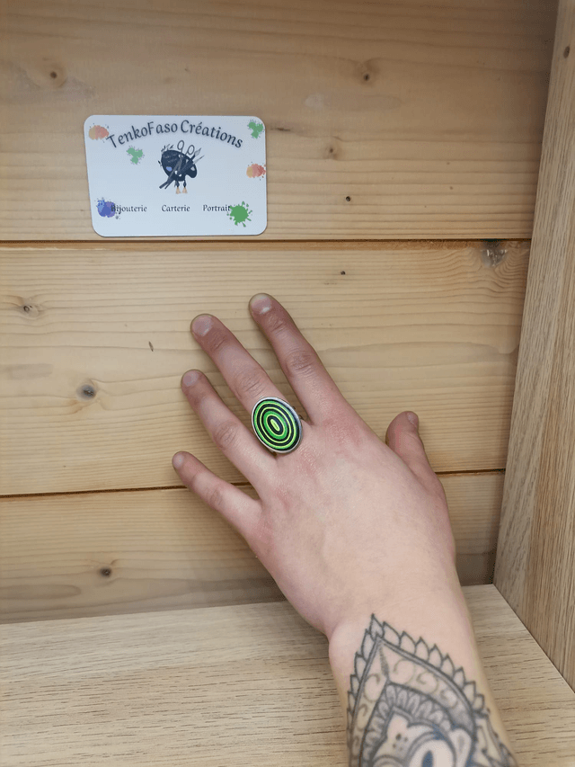 Bague ovale ajustable en acier inoxydable